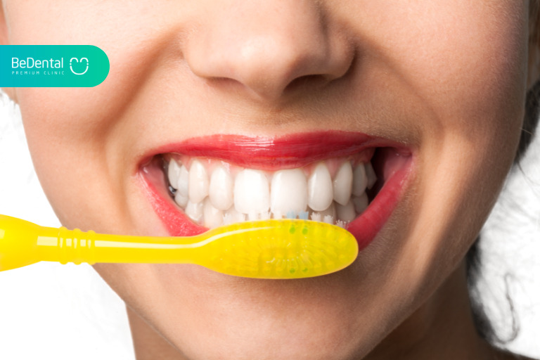 Kinh nghiệm đính đá răng chăm sóc và bảo quản răng sau khi đính đá răng