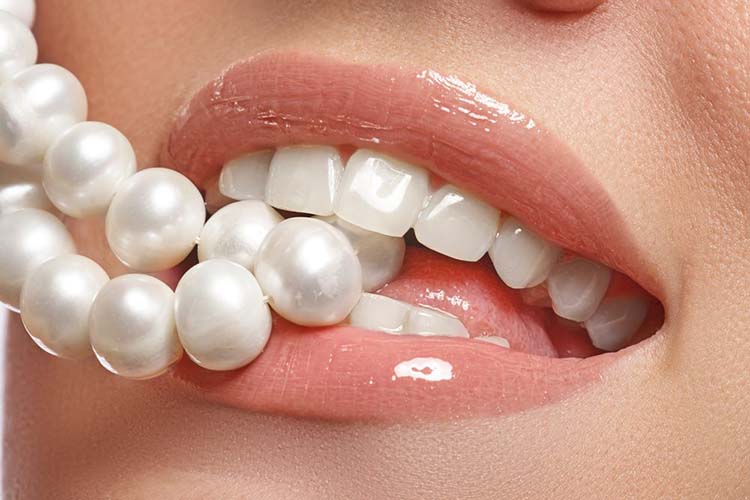 tẩy trắng răng; tẩy trắng răng tại nhà; tẩy trắng răng tại nhà hiệu quả; tẩy trắng răng tại nhà hiệu quả dễ thực hiện; nha khoa bedental;
