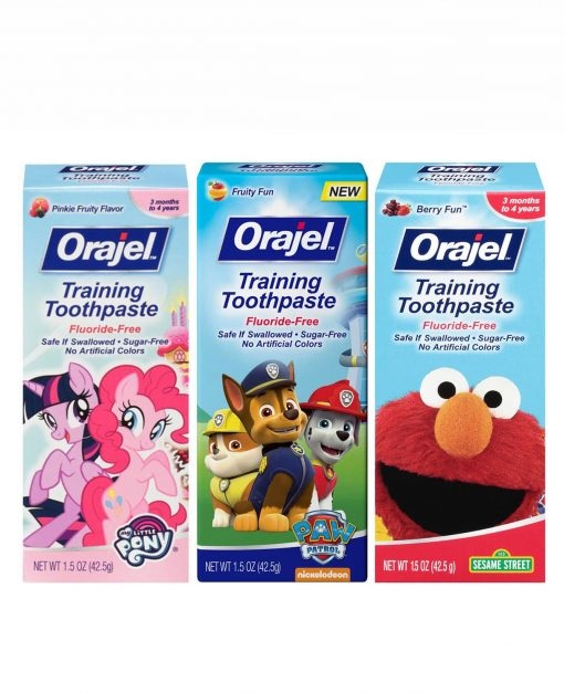 Kem chải răng Orajel Training Toothpaste có nhiều mẫu bao bì hoạt hình đẹp mắt
