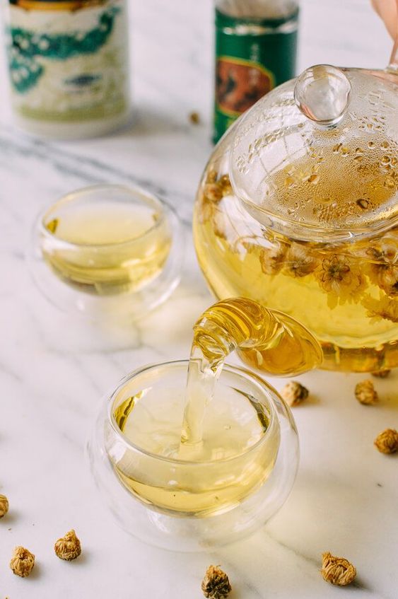 7 công dụng tuyệt vời của trà hoa cúc có thể bạn chưa biết