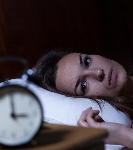 dấu hiệu thiếu canxi có thể dẫn tới mất ngủ 