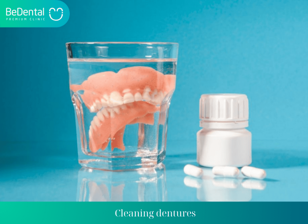 Cleaning dentures