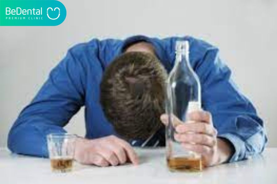 Những điều cần biết về paracetamol 3 Nghiện rượu bia nên tránh paracetamol