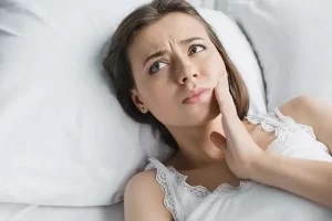Chữa tủy răng xong vẫn bị đau là do gì ?