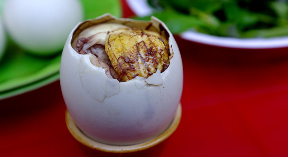 Top 10 unusual foods to try in Vietnam: Balut (Duck embryo)