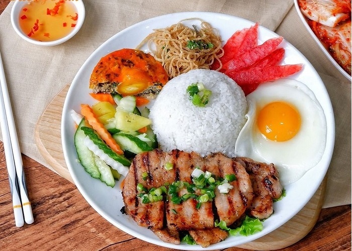  Top 20 must-try dishes in Ho Chi Minh City: Com tam