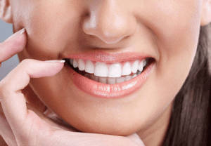 Vậy trồng răng sứ vĩnh viễn giá bao nhiêu? Những trường hợp nào không nên trồng răng sứ vĩnh viễn?