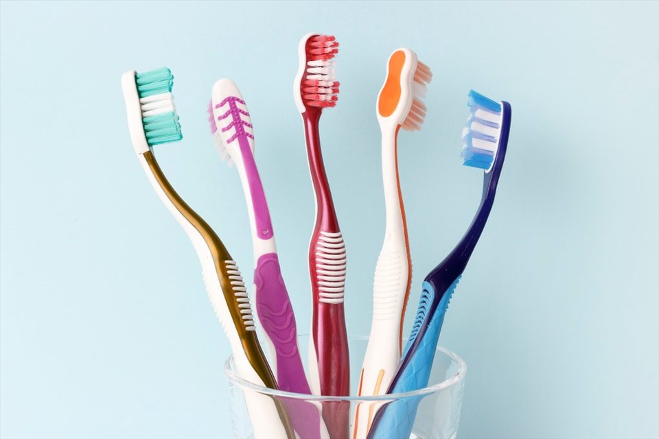 Khi nào thì nên thay bàn chải đánh răng?