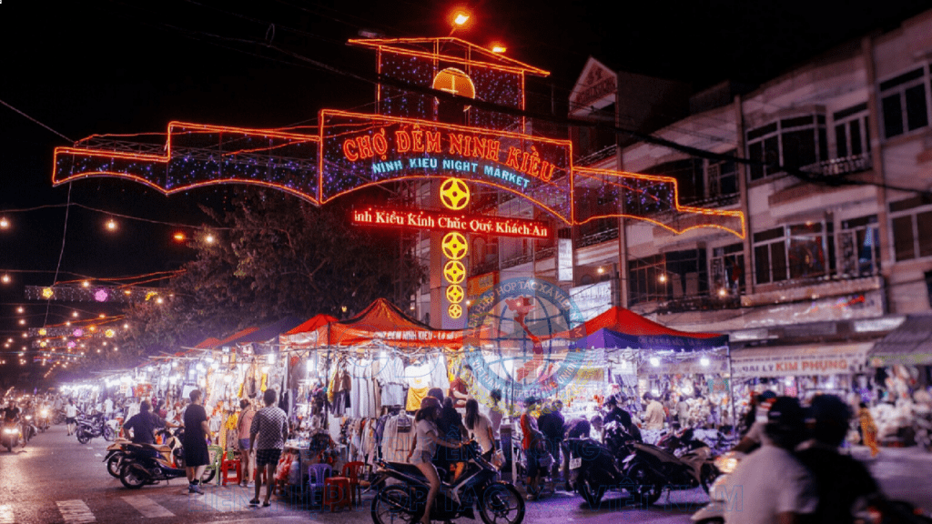Pho co night market