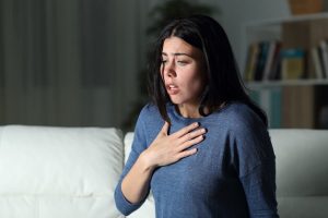  Tức ngực khó thở là triệu chứng của bệnh gì