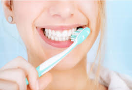 Đánh răng ngăn ngừa sâu răng lồi thịt