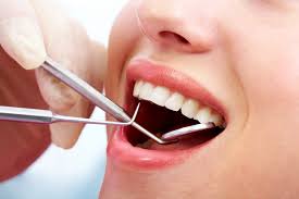 Khám răng và nhổ răng Khôn ở bệnh viện hay nha khoa tốt hơn?