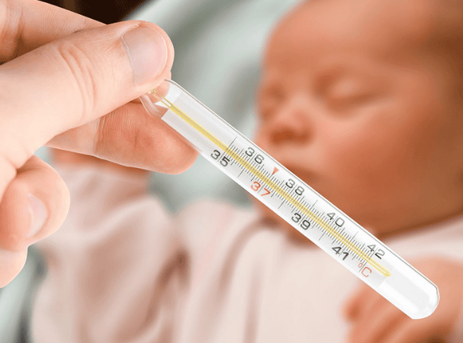 Bé sốt mọc răng: Dấu hiệu bình thường hay cảnh báo bất thường? 8 Bé sốt mọc răng. Bé sốt mọc răng. Bé sốt mọc răng. Bé sốt mọc răng