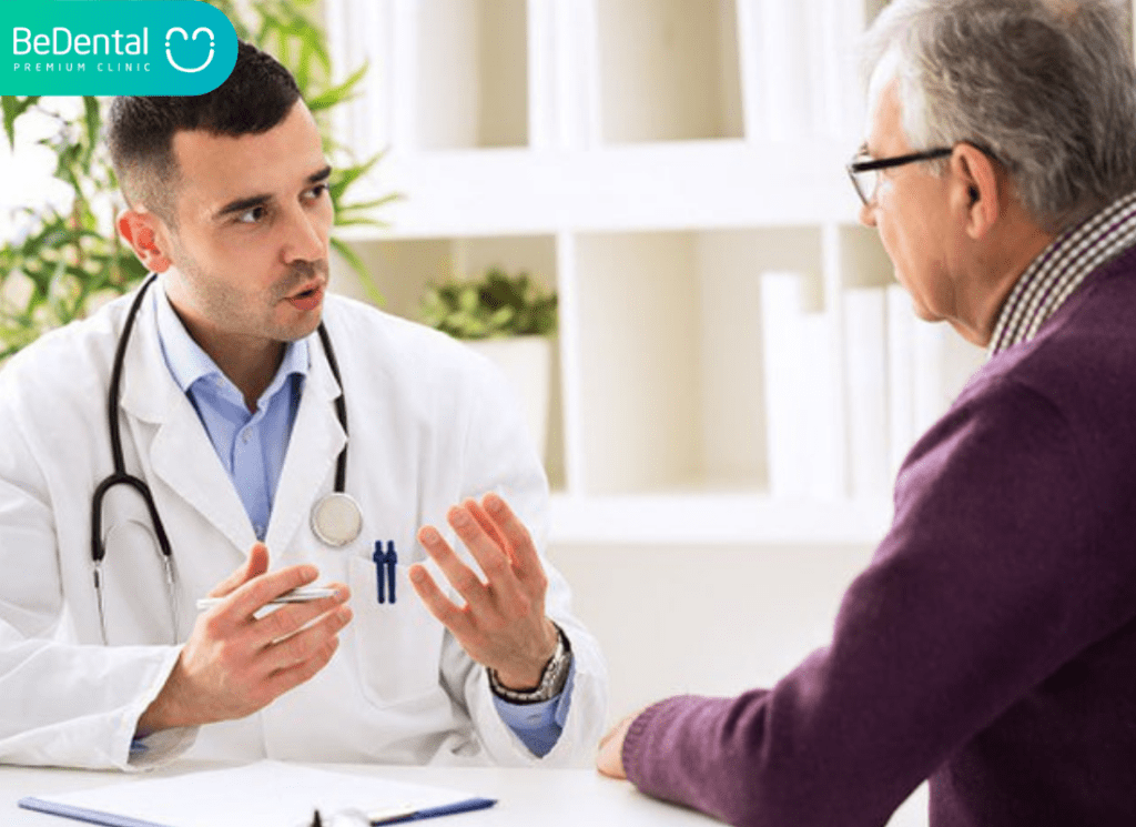 Bac si noi tieng anh