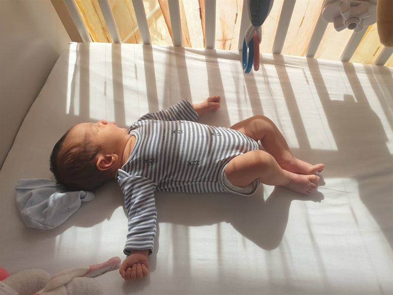 Trẻ 10 tháng chưa mọc răng có sao không? Trẻ 10 tháng chưa mọc răng có sao không? 