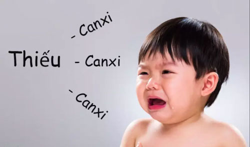 Trẻ 10 tháng chưa mọc răng có sao không?