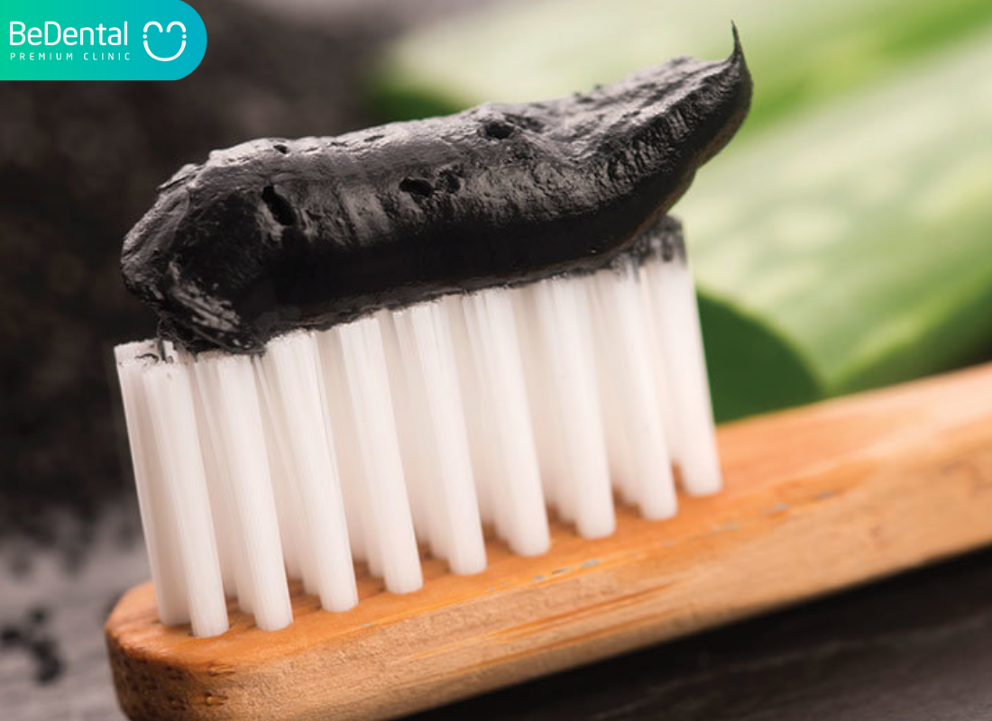 15+ Popular Treatments for Stained Teeth in Vietnam 5 Cách sử dụng Kem đánh răng than hoạt tính