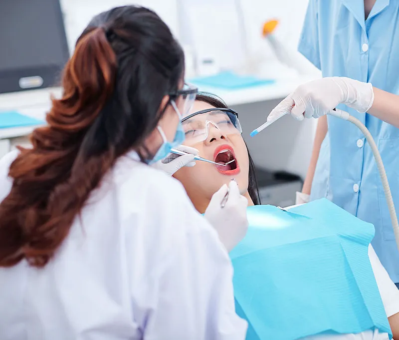 Full-Mouth Porcelain Crowns in Vietnam: The Gold Standard of Dental Tourism 6 1 1