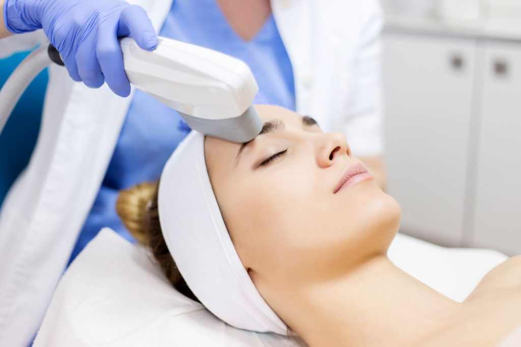 Laser Facial Treatment in Vietnam 1