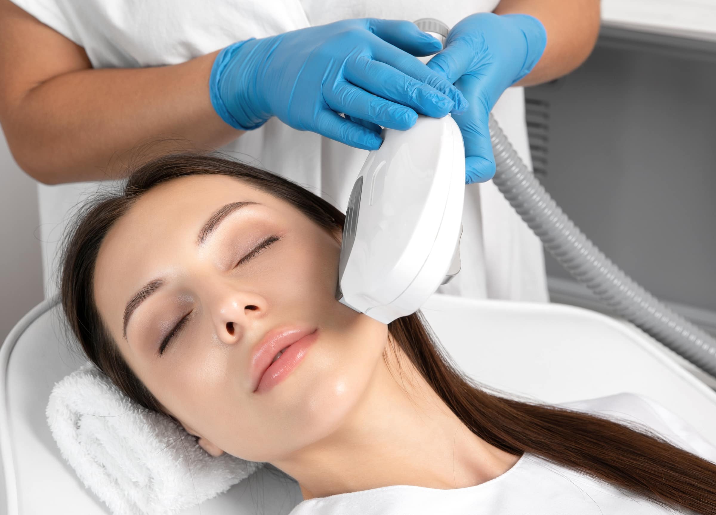 Laser Facial Treatment in Vietnam: Revitalize Skin with Advanced Technology 4 Laser Facial Treatment in Vietnam 2