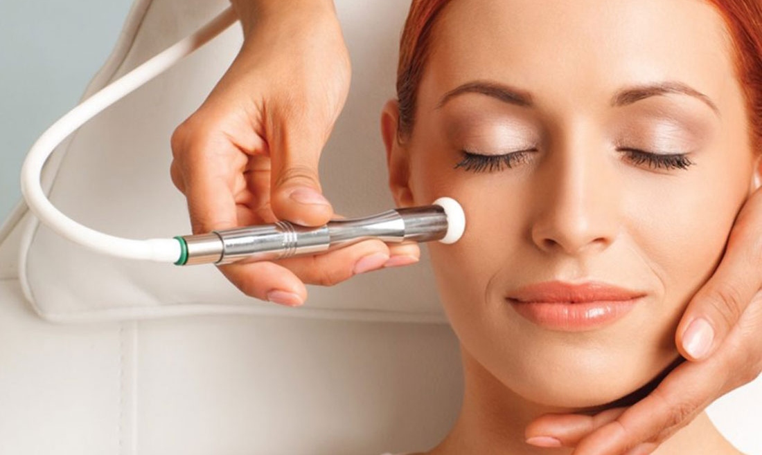 Thread Lift in Vietnam: Non-Surgical Facial Lifting with Immediate Results 7 Laser Facial Treatment in Vietnam 5