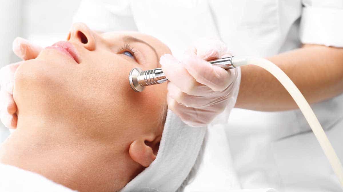 Anti Aging Facial Surgery in Vietnam: Comprehensive Facial Rejuvenation 7 Skin Tightening Treatment in Vietnam 1