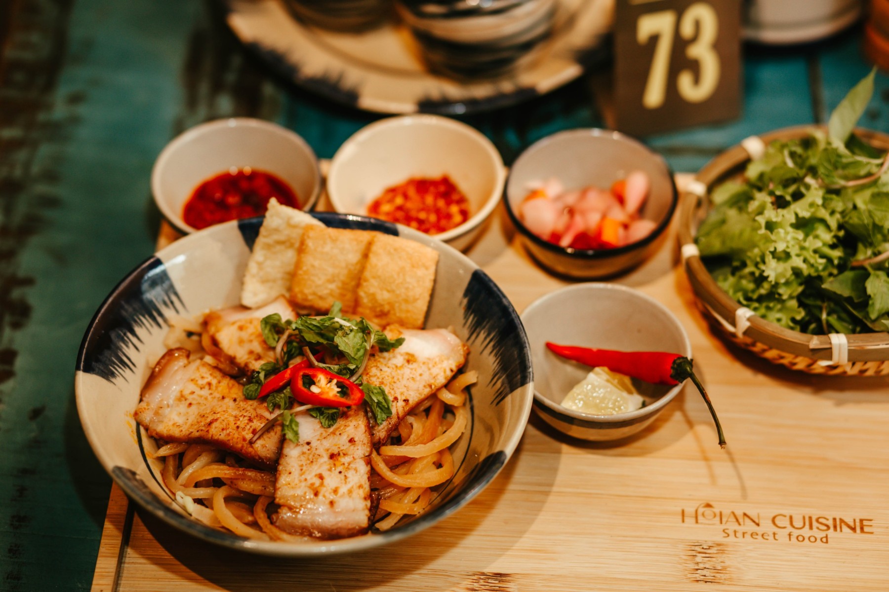 Cao lau: Traditional noodle dish in vietnam 6 cao lau 3