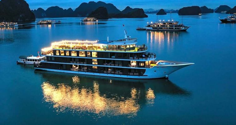 Vietnam holiday package: Destinations and travel ideas 9 ha long bay attractions 4