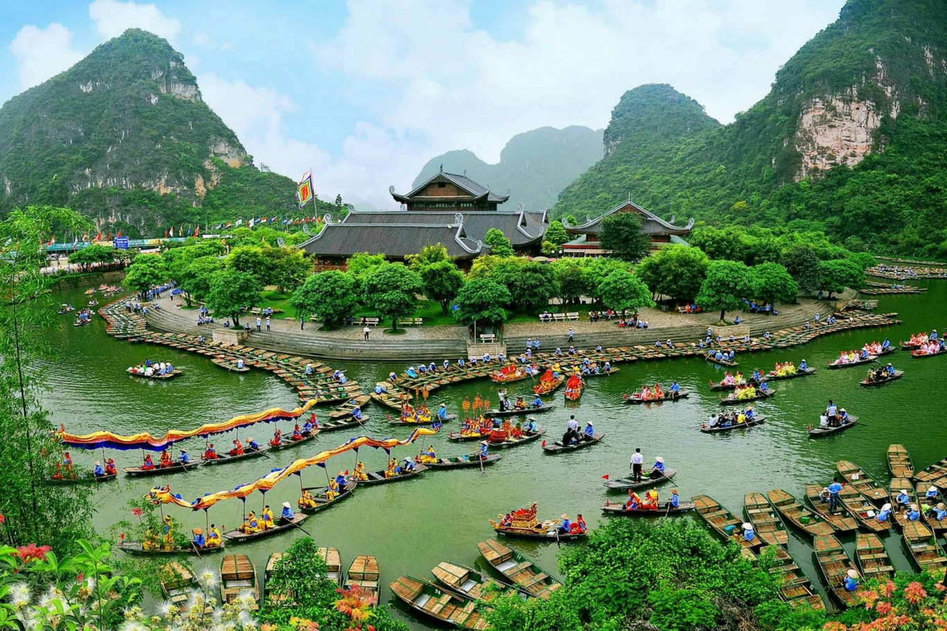 Ninh Binh Tours from Hanoi: Travel guide and itineraries 5 ninh binh attractions 11