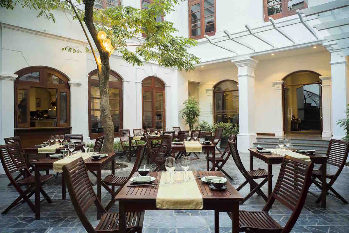 Hanoi travel: Complete guide for visitors 6 old hanoi restaurant 3