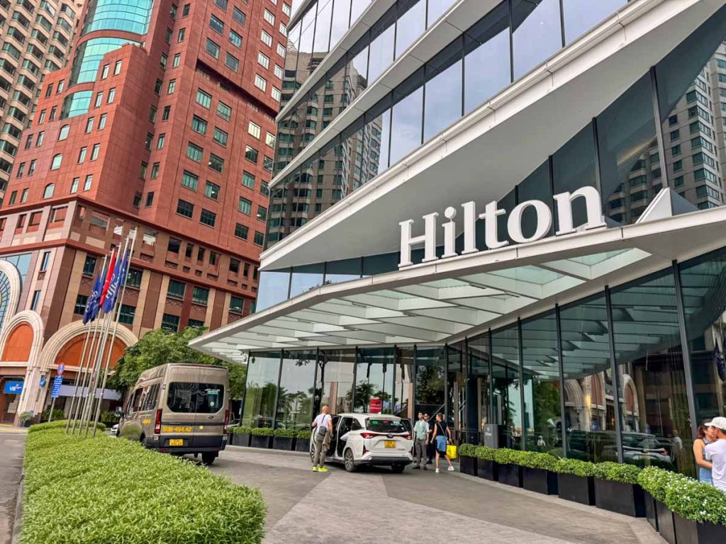Hilton Ho Chi Minh City: Modern Luxury Stay & Amenities Guide 9 Hilton Ho Chi Minh City 1