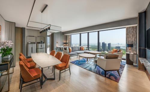 Hilton Ho Chi Minh City 4