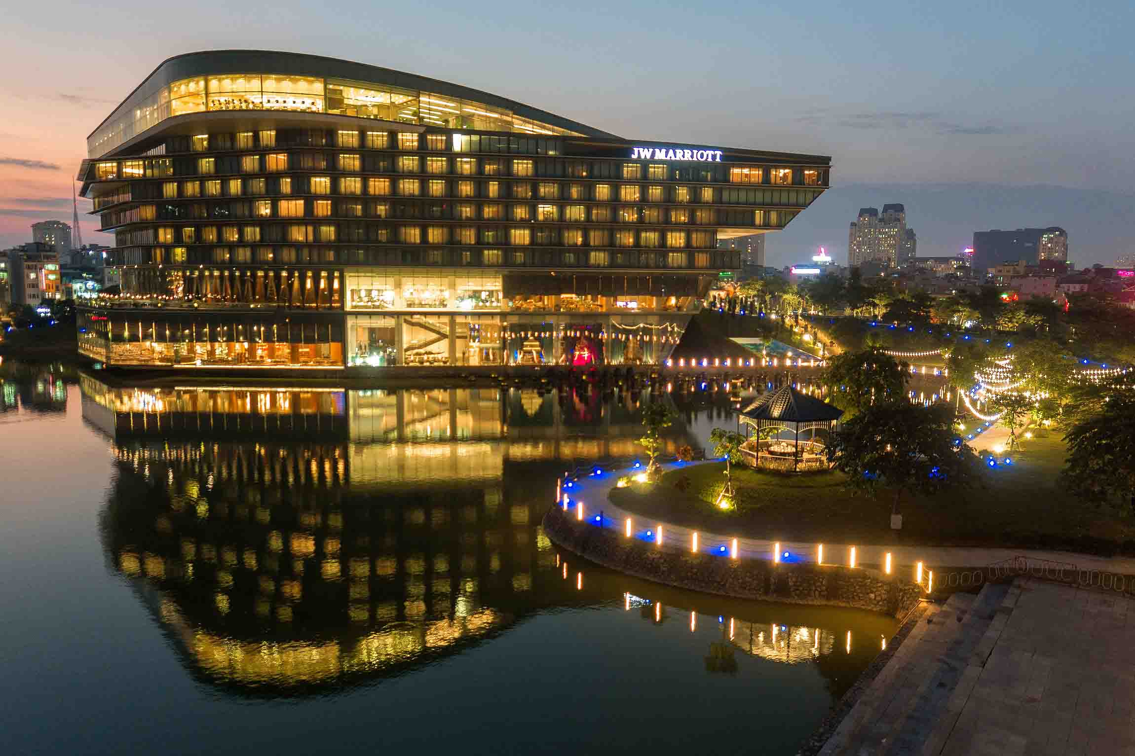 JW Marriott Hanoi Vietnam: Luxury Stay, Amenities & Review